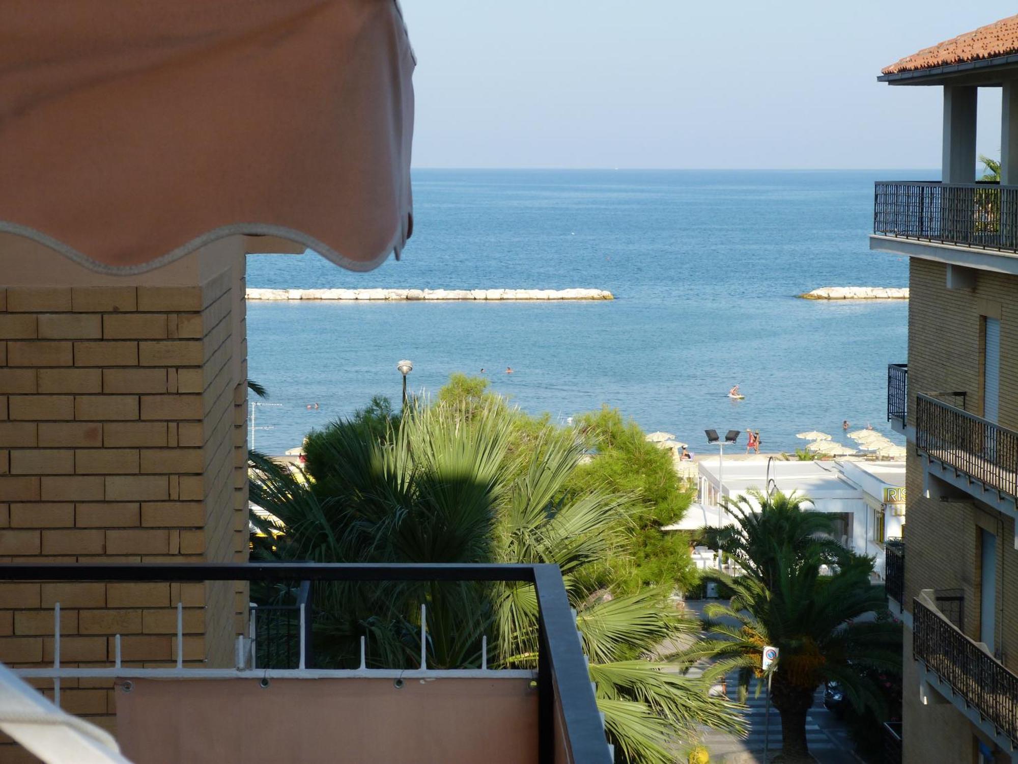 Hotel Bologna San Benedetto del Tronto Exterior foto